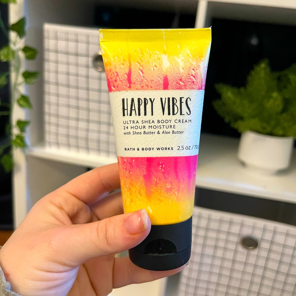 Happy Vibes Ultra Shea Body Cream - 24 Hour Moisture